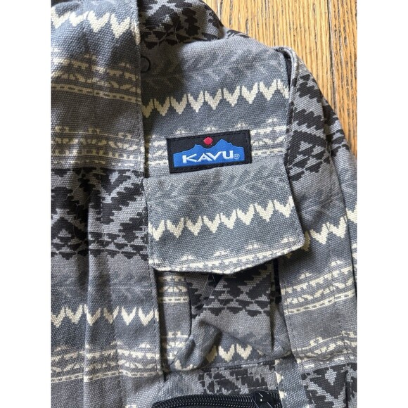 Kavu Backpack Sling Bag Crossbody Black Gray Southwestern Print Bag - Picture 2 of 7